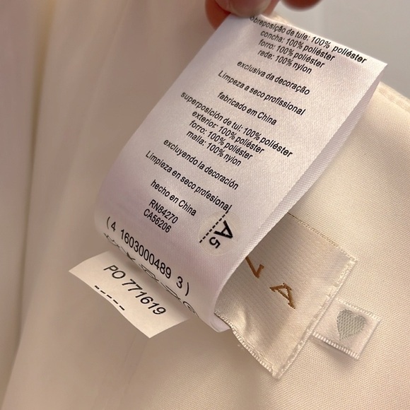 GALINA Signature Strapless Ivory Wedding Dress KP3622 floral detail NWT - Size 6 - Picture 12 of 16